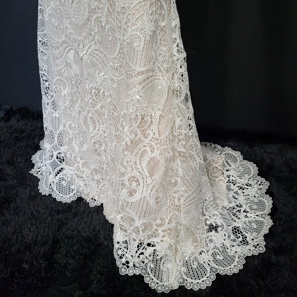 NWT~$935~MONCHERI~6/8~IVORY EMBROIDERED LACE BEADED FIT & FLARE WEDDING DRESS - Picture 8 of 16